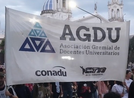 Docentes universitarios entrerrianos inician semana de paro total