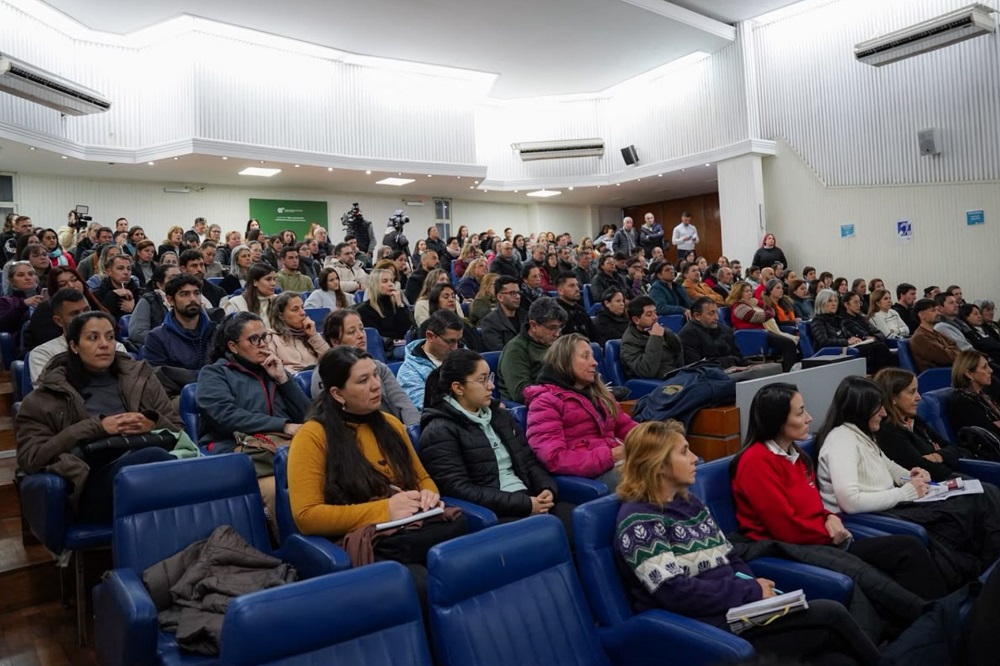 Trabajadores de escuelas se capacitaron para actuar ante reacciones alérgicas graves