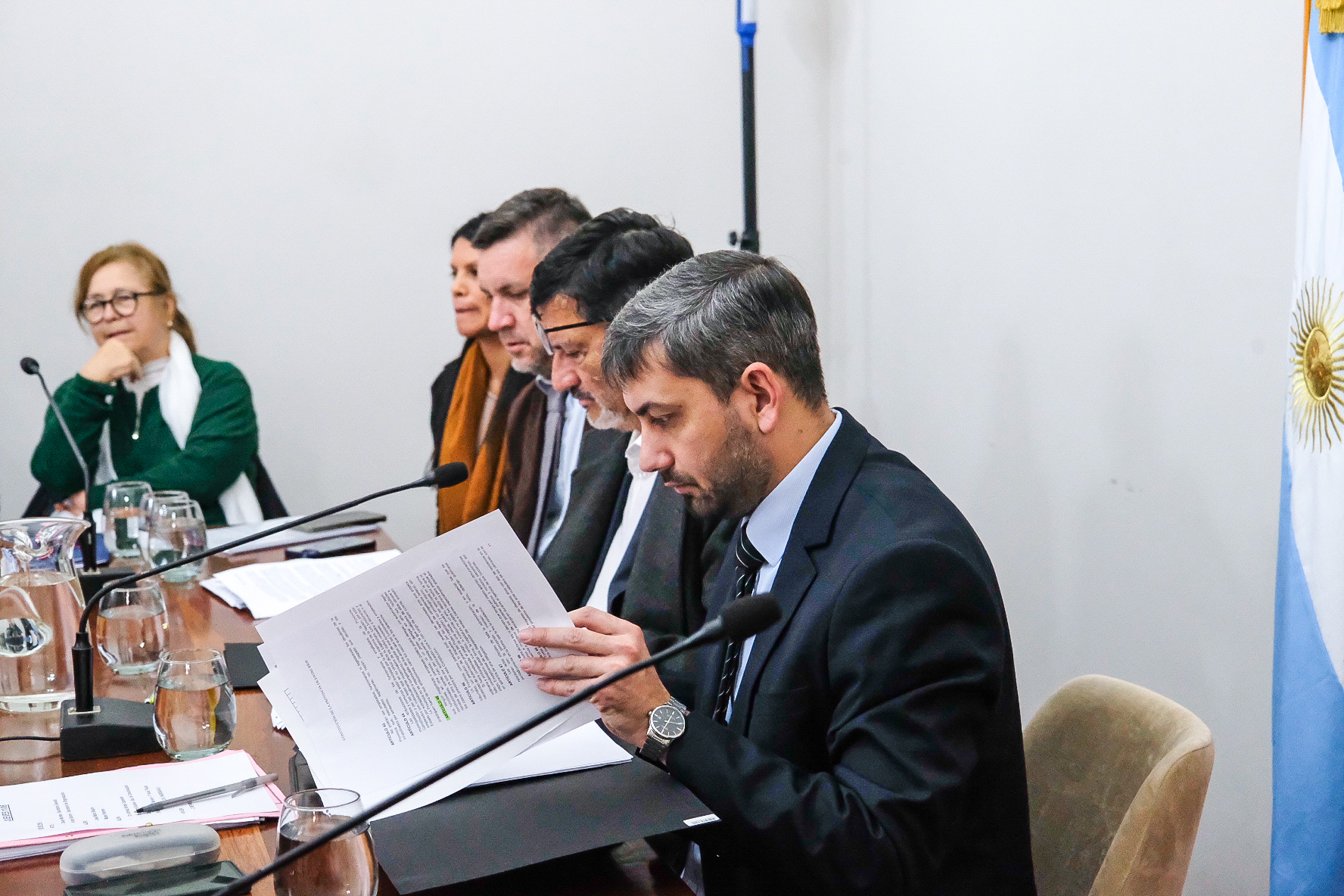 Reforma previsional: gremios que nuclean a trabajadores estatales expusieron ante los senadores
