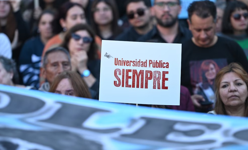 Universidades firmaron acuerdo con Gobierno, pero sigue la disputa por el financiamiento
