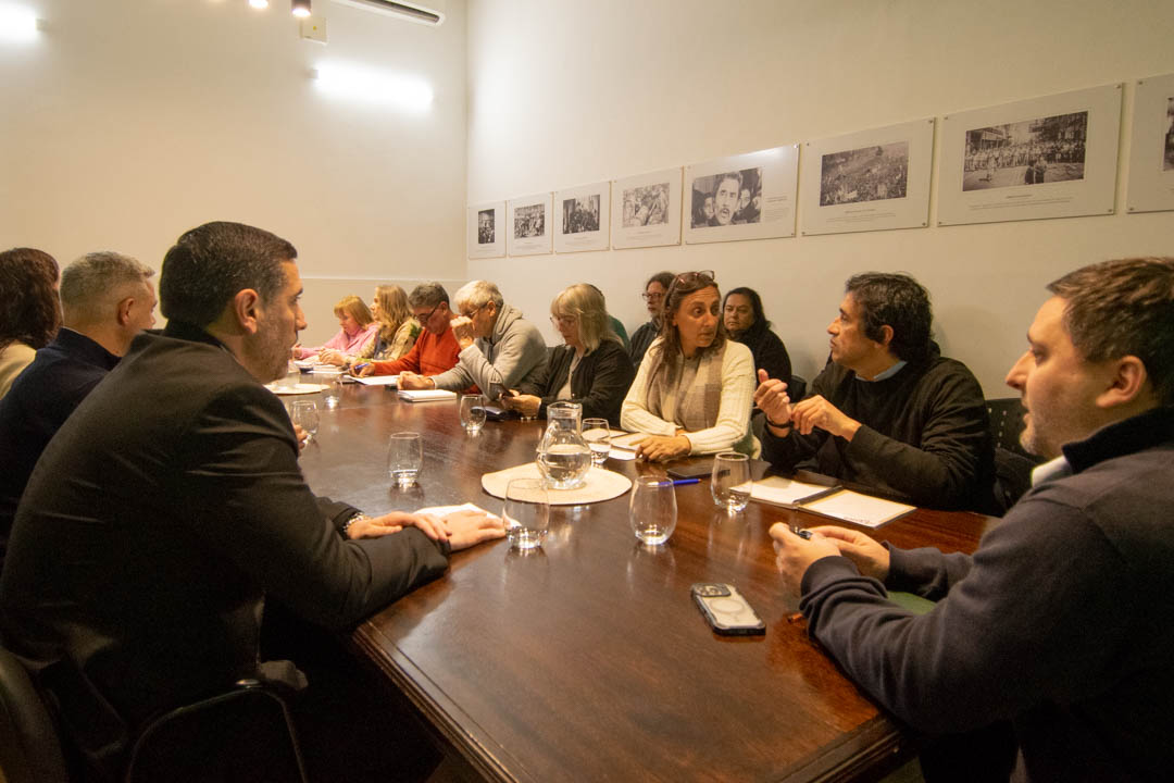 Agmer rechazó la nueva propuesta salarial y se declaró en «situación de conflicto»