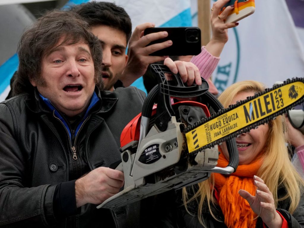 Hay 70.000 estatales menos desde que asumió Milei