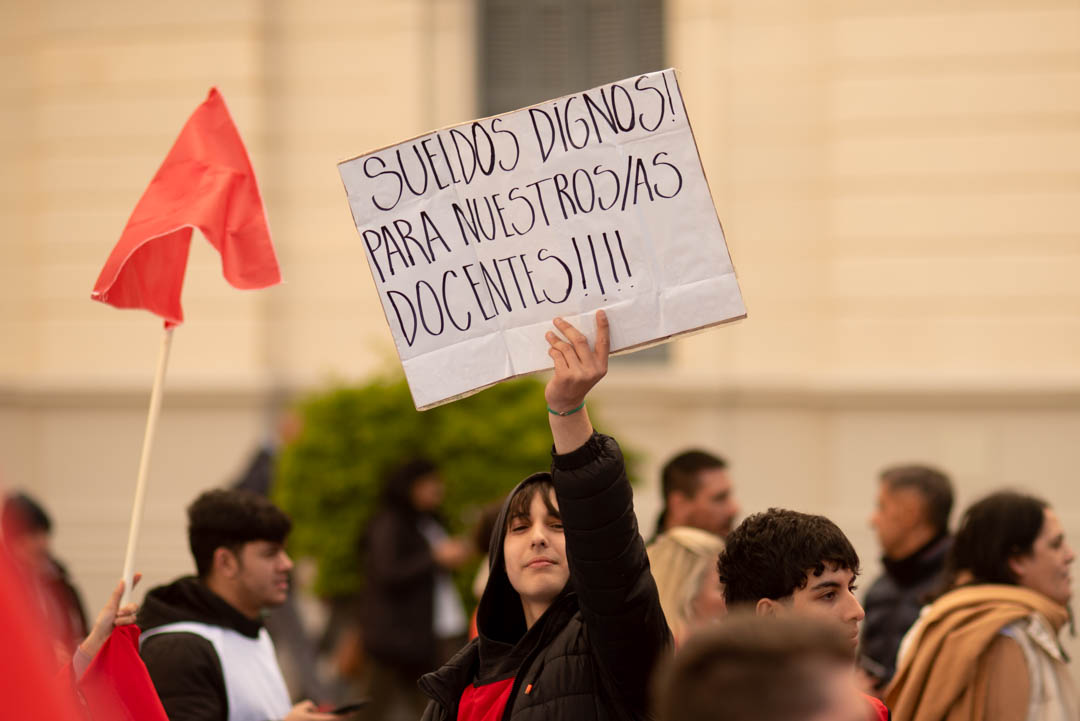 Agmer advierte: «Peligra el reinicio de las clases»