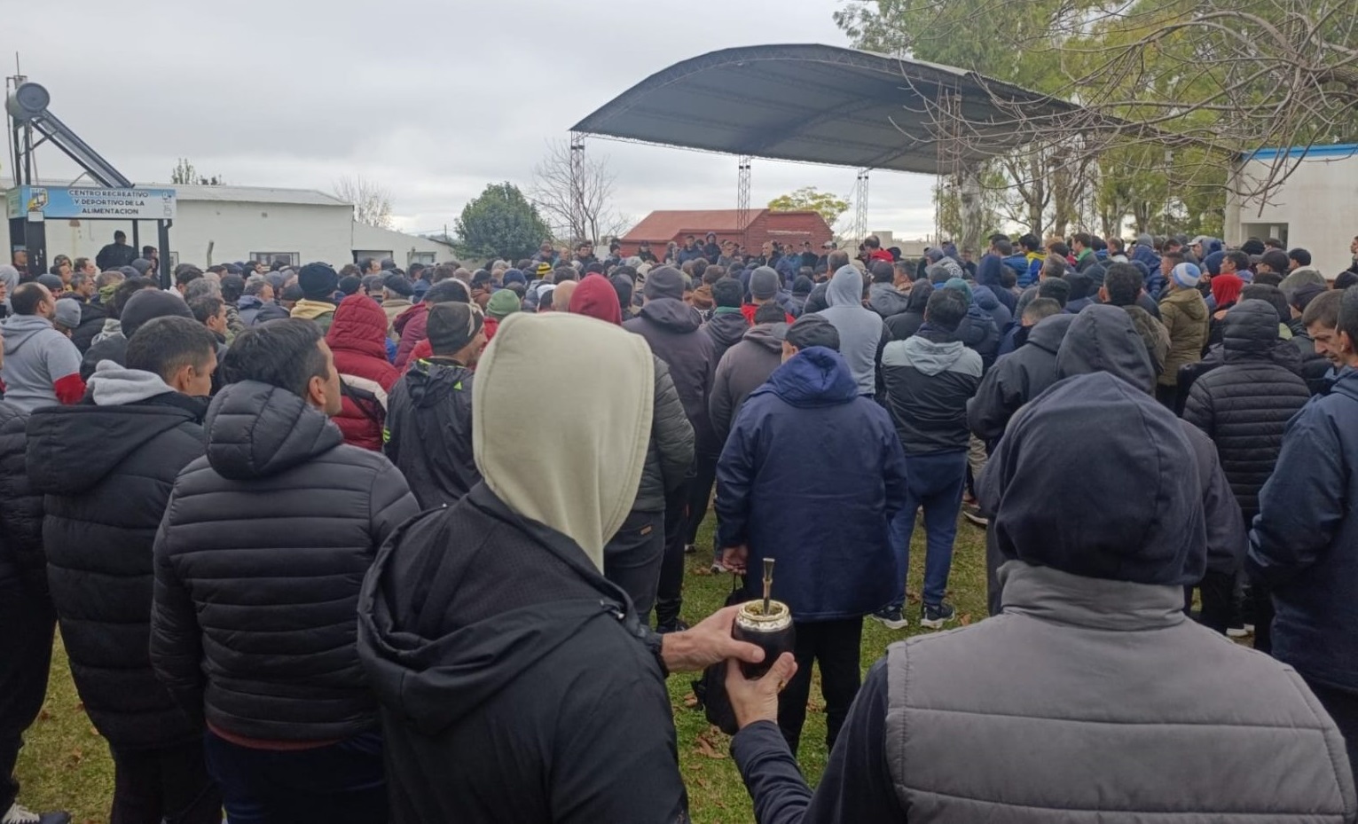 Granja Tres Arroyos: los trabajadores se presentaron en la planta, pero la reincorporación no se efectivizó