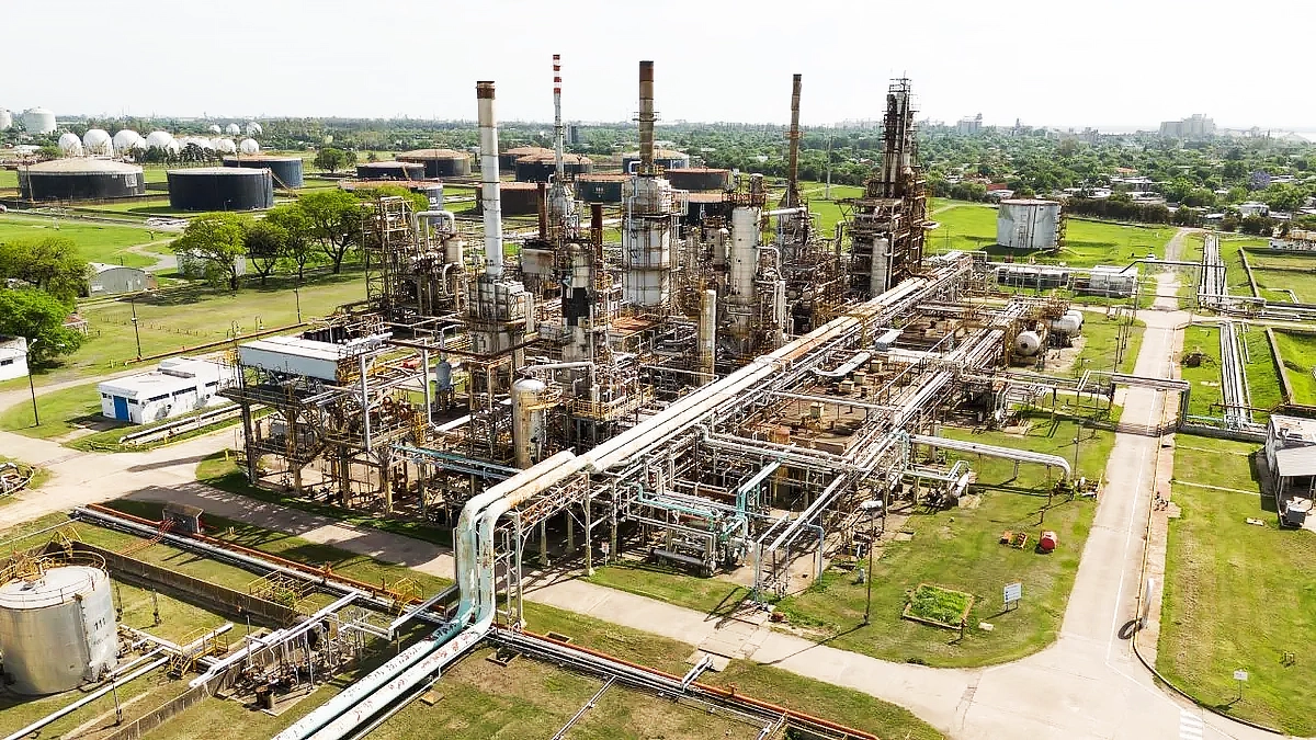 Refinación del petróleo: Se mantiene como el bloque con mayor uso de sus instalaciones, alcanzando un 86,7%