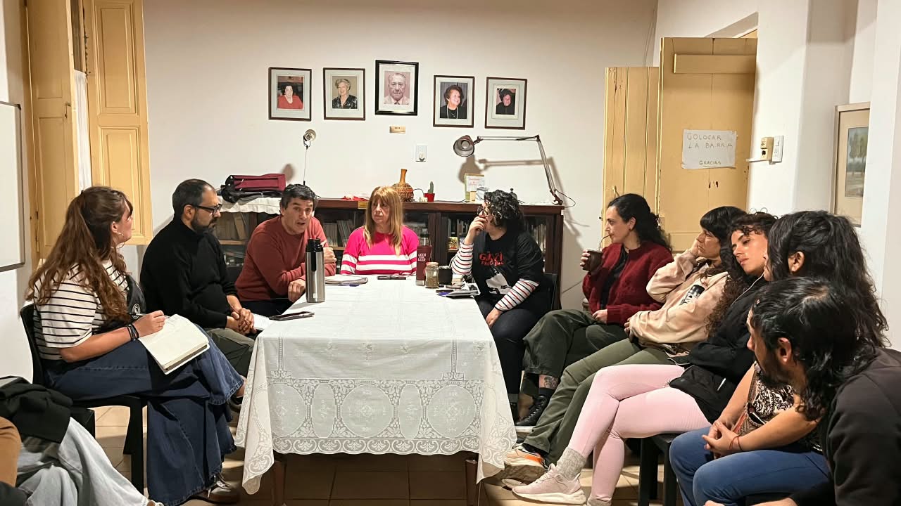 En Paraná se realizó el primer encuentro organizativo para la “Marcha de la Bronca”