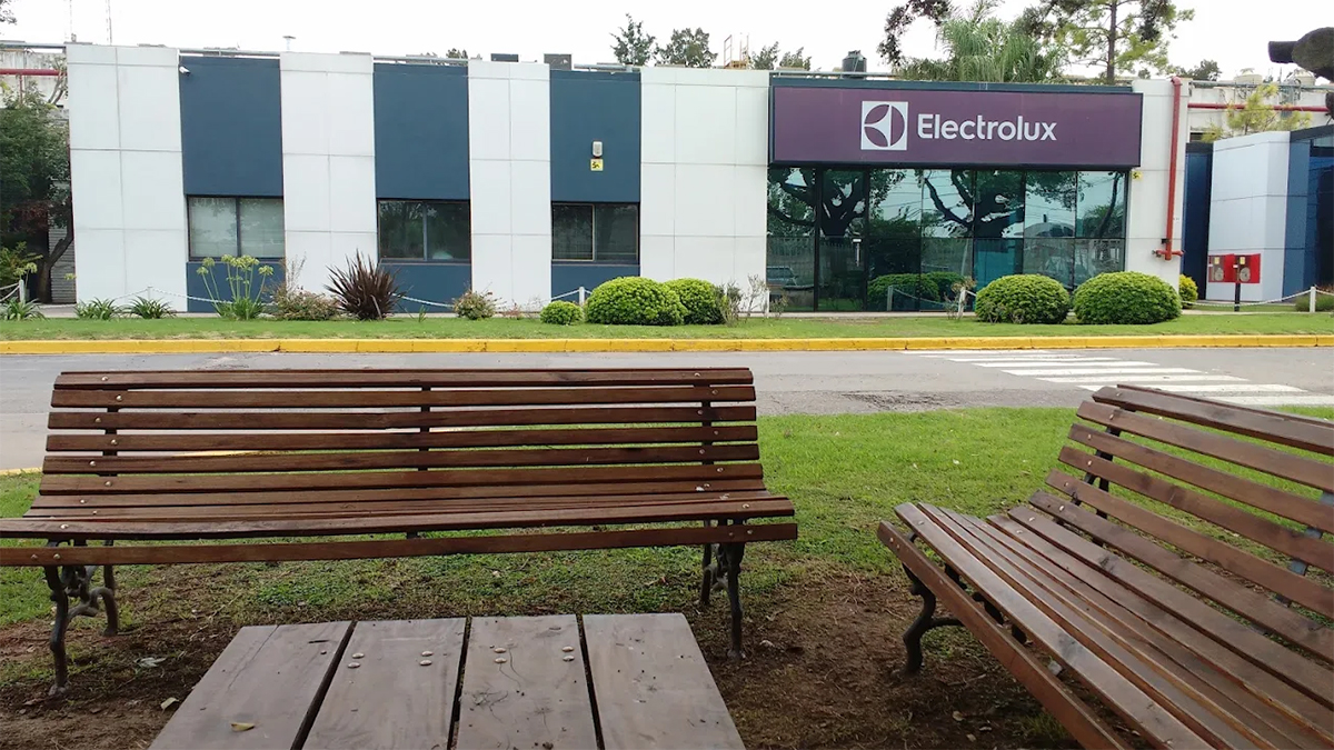 UOM se moviliza por el cierre de Electrolux Rosario