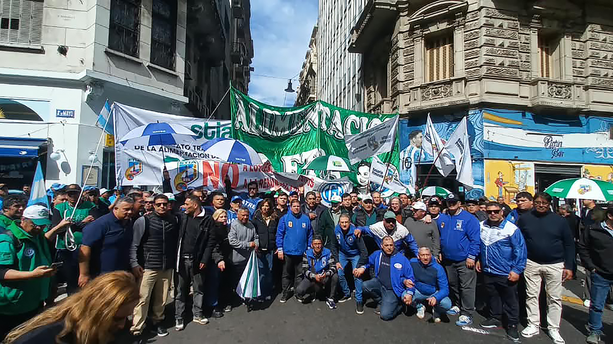 Movilización Sindicatos y trabajadores Granja Tres Arroyos CABA