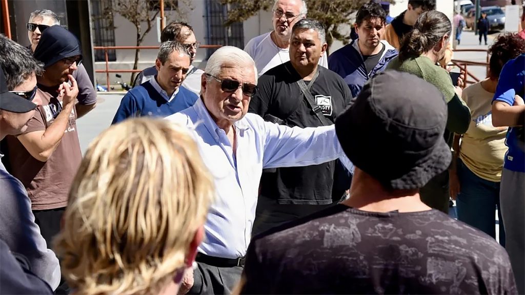 José Lauritto habló con los manifestantes. Foto: La Piráide