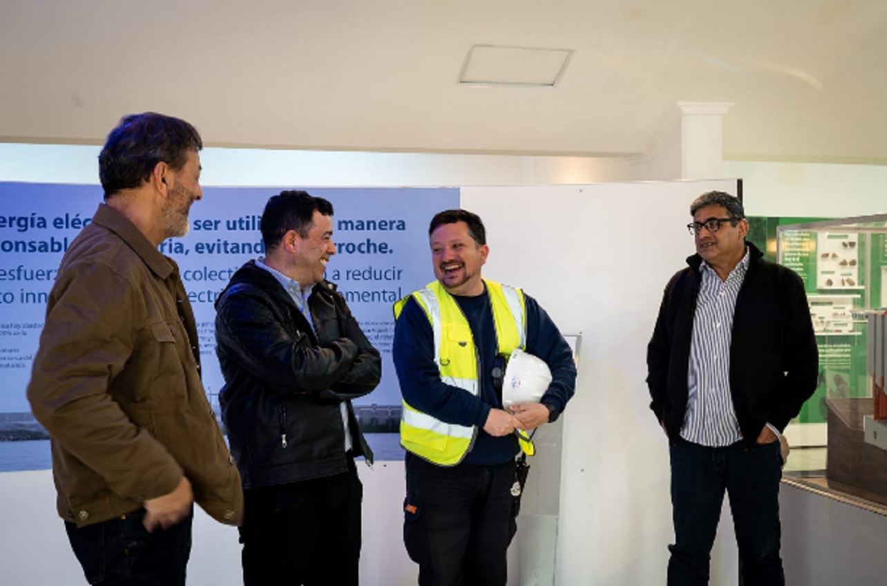 Elizar y los candidatos de la lista 10 se reunieron con trabajadores de Salto Grande