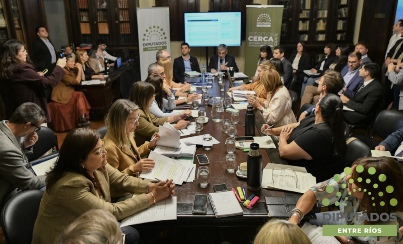 Con la presencia de Boleas, Diputados inició el debate del proyecto de Presupuesto 2027