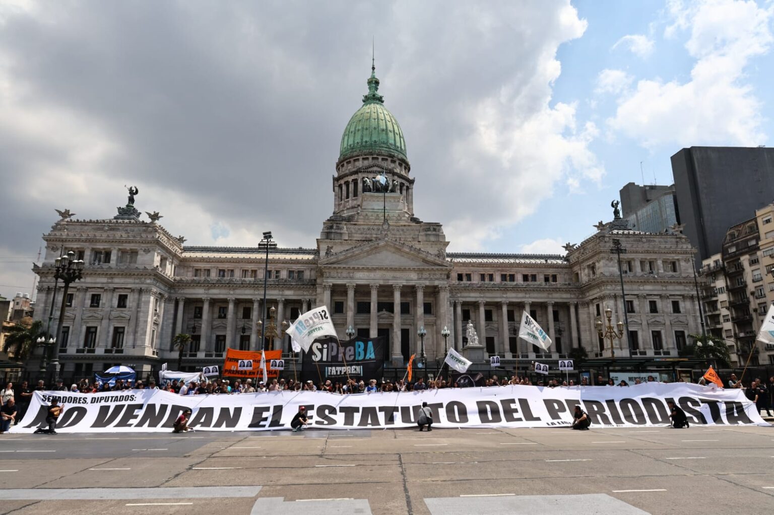 Movilización al Senado en defensa del Estatuto del Periodista